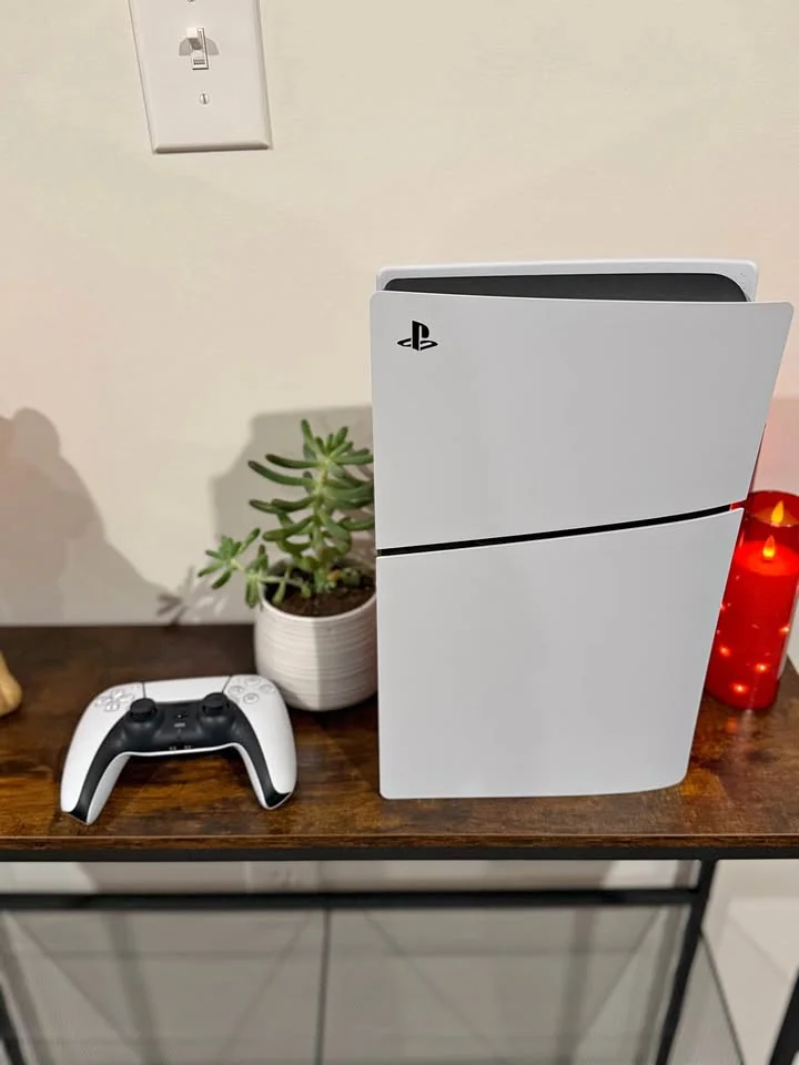Playstation 5 + handkontroll och alla kablar - PS5 - Huvudbild