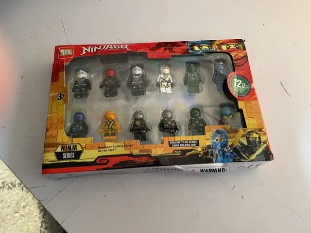 ninajago 12 st figurer - Huvudbild