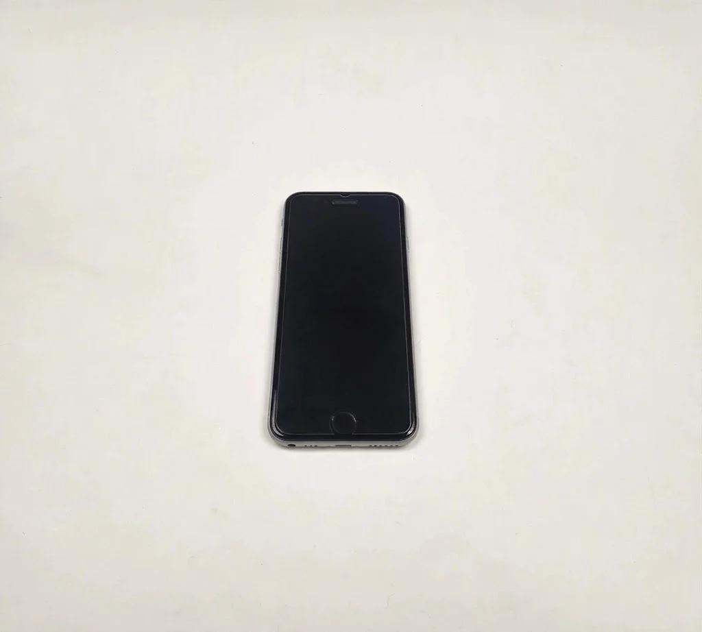 iPhone 6 Silver - Apple mobiltelefon - Huvudbild