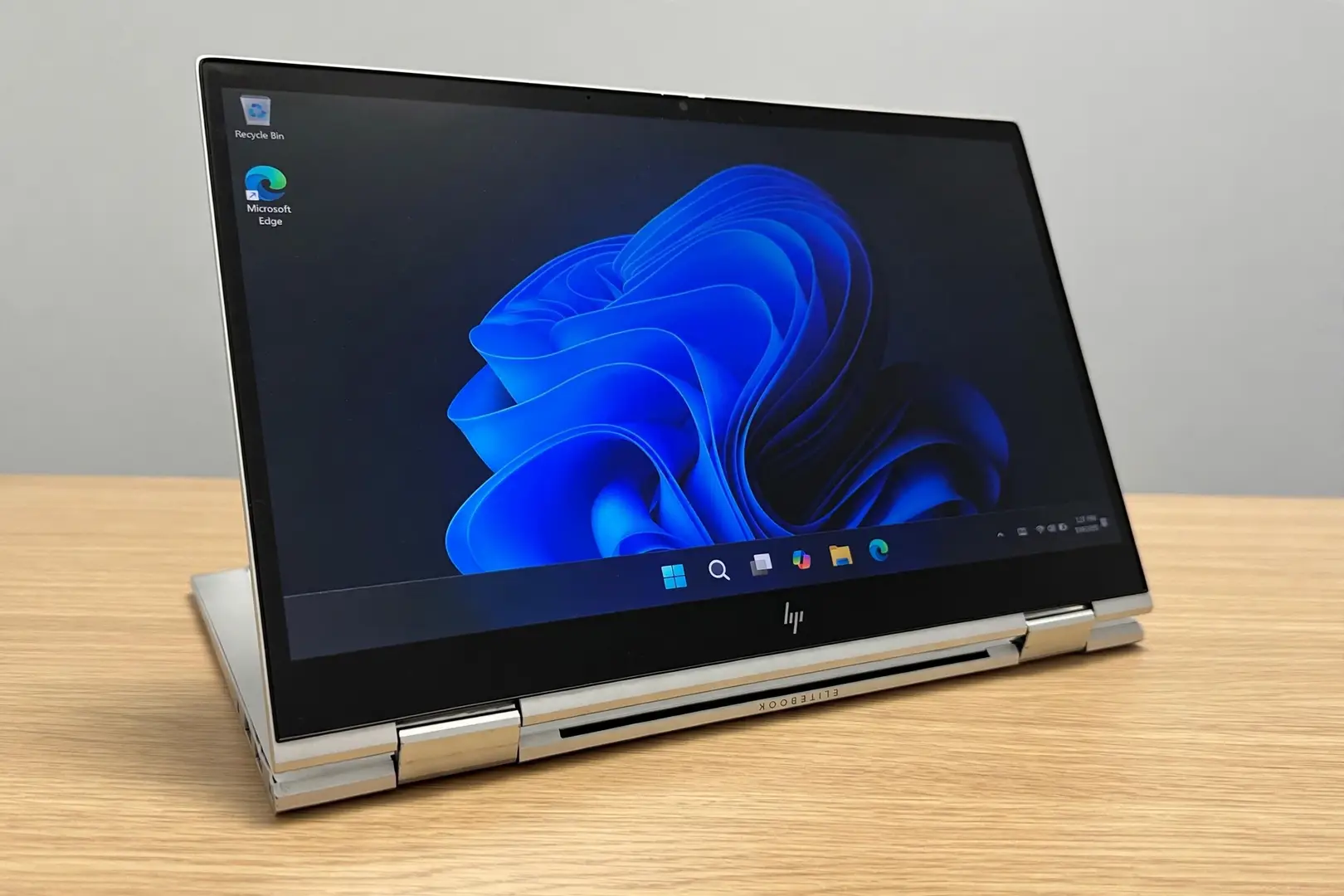 HP EliteBook x360 G8 13,3” Full HD i5 16 GB SSD - Miniatyrbild 2