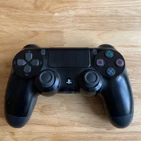 Handkontroll till Playstation 4 (Svart PS4 dosa)