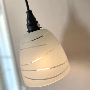 Elegant fönsterlampa